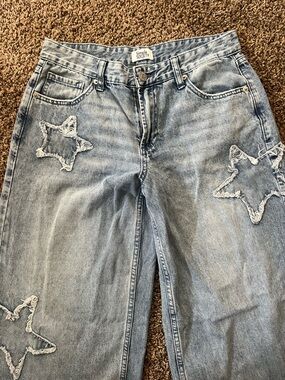 Women's Light Blue Star Embroidered Jeans size 5 / 27